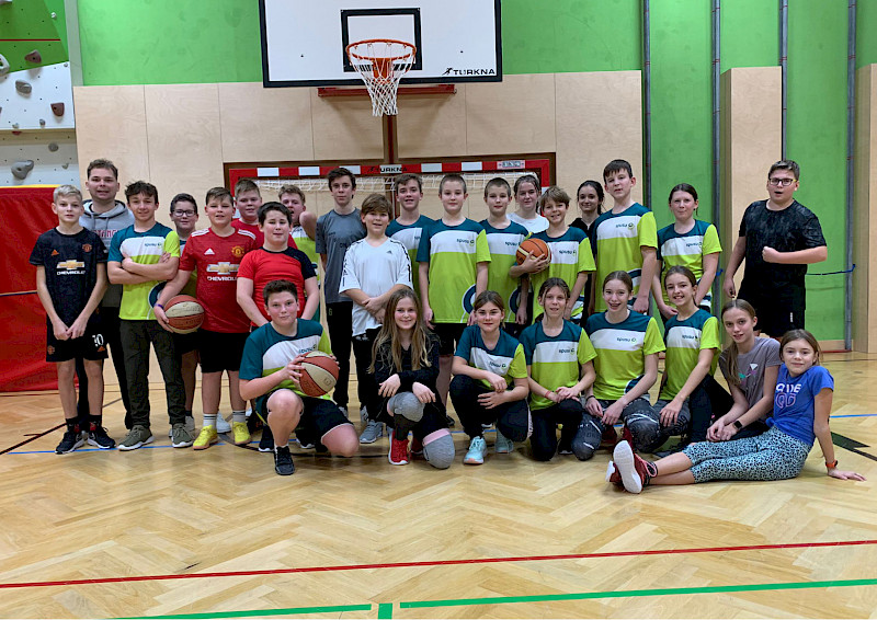 Turnstunde in der NMS Asparn